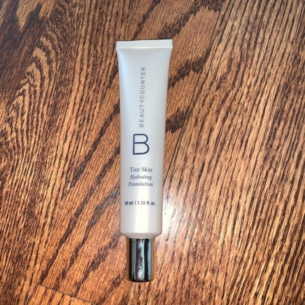 Beautycounter hydrating tint skin in mocha new